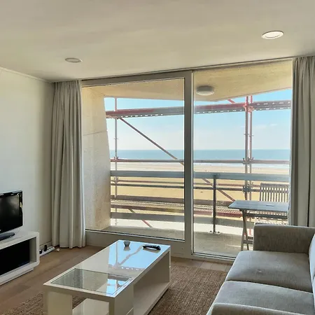 Lecomte - The Shoreline Horizon 170 Lejlighed *